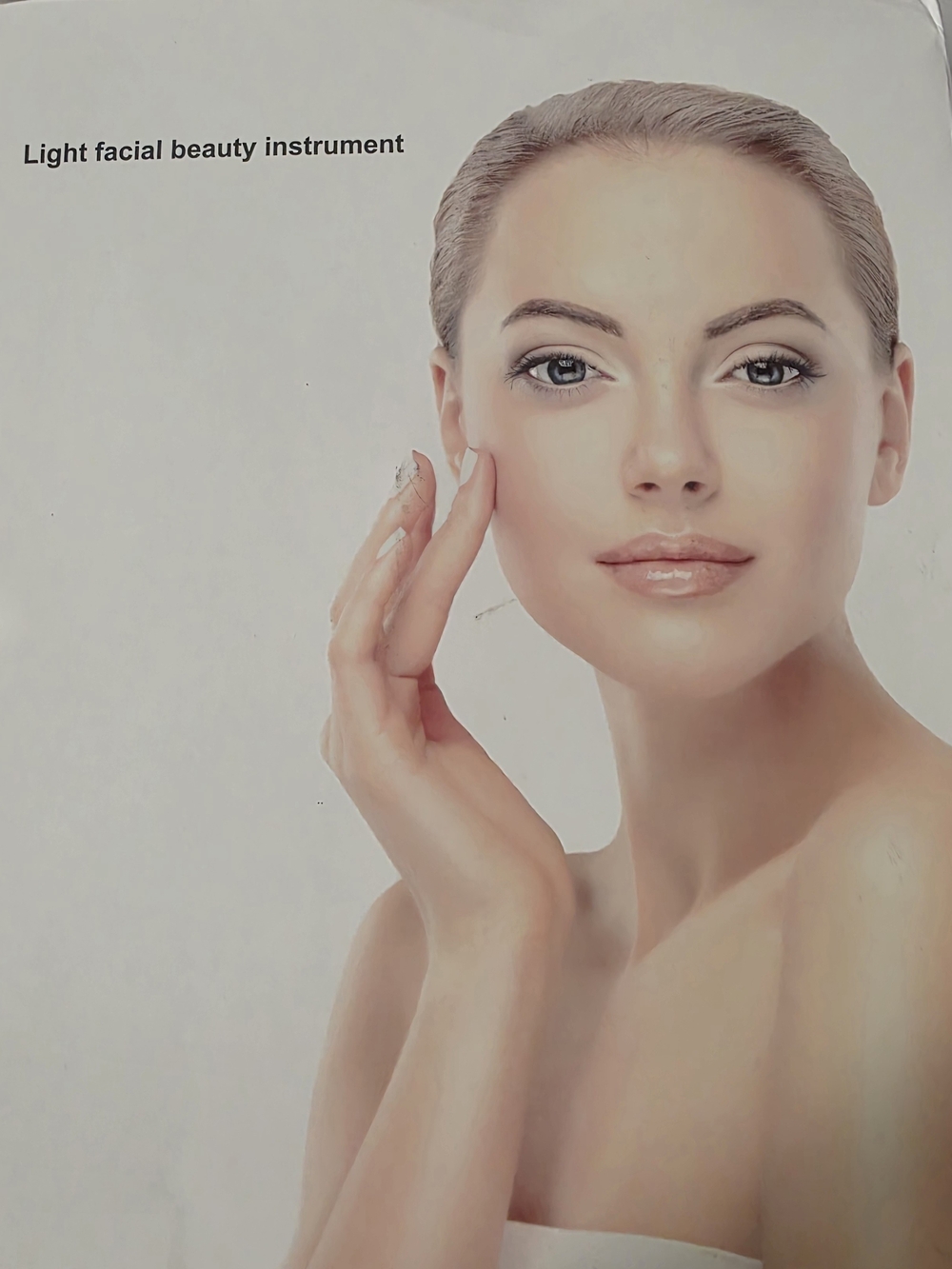 Light Facial Beauty Instrument - White